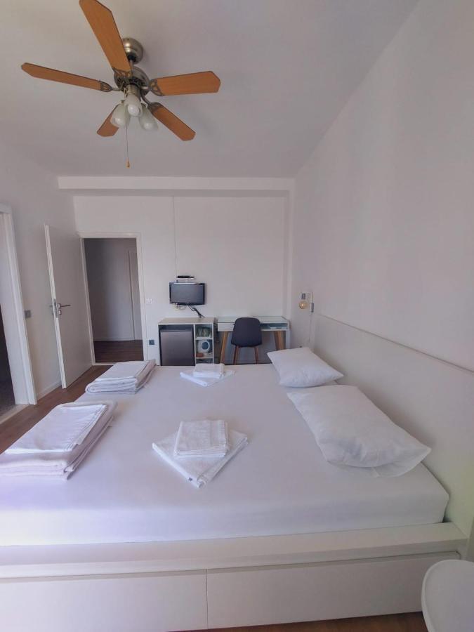 Vinko Rooms Primošten Exteriér fotografie